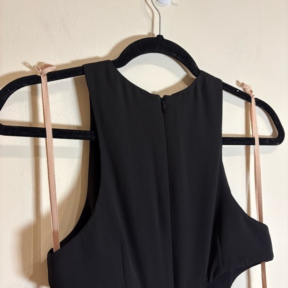 Fame & Partners Midhaven Black Cutout Gown NWT Size 0 - Picture 5 of 9